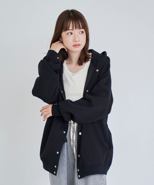 coen(コーエン)の「クリーンプラススウェットスナップボタンパーカー【防汚(食品汚れ)、UVカット】(その他アウター・メンズ・ライトグレー/ダークグレー/ブラック・M/S/XL/L)」の4枚目の写真