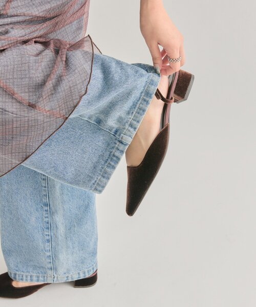 mystic(ミスティック)の「ポインテッドトゥ ベロアパンプス(パンプス・レディース・ブラウン/ブラック・36/37/38)」の1枚目の写真