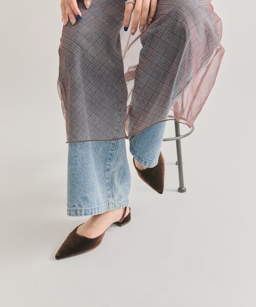 mystic(ミスティック)の「ポインテッドトゥ ベロアパンプス(パンプス・レディース・ブラウン/ブラック・36/37/38)」の11枚目の写真