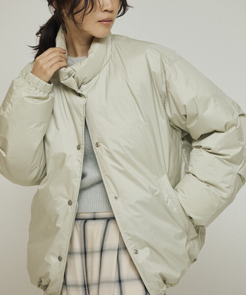 NANGA（ナンガ）の「NANGA × Firsthand/ナンガ 別注 オーロラテックス リサイクル ダウンジャケット / ショートダウン（ダウンジャケット/コート・レディース・ブラック/オフホワイト・S/M）」の16枚目の写真