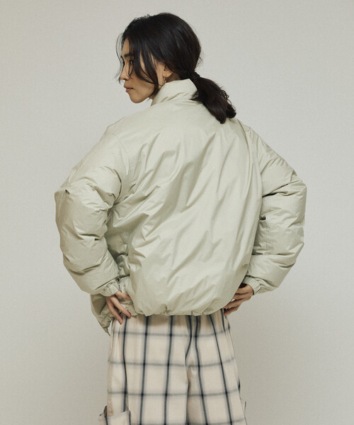 NANGA（ナンガ）の「NANGA × Firsthand/ナンガ 別注 オーロラテックス リサイクル ダウンジャケット / ショートダウン（ダウンジャケット/コート・レディース・ブラック/オフホワイト・S/M）」の22枚目の写真