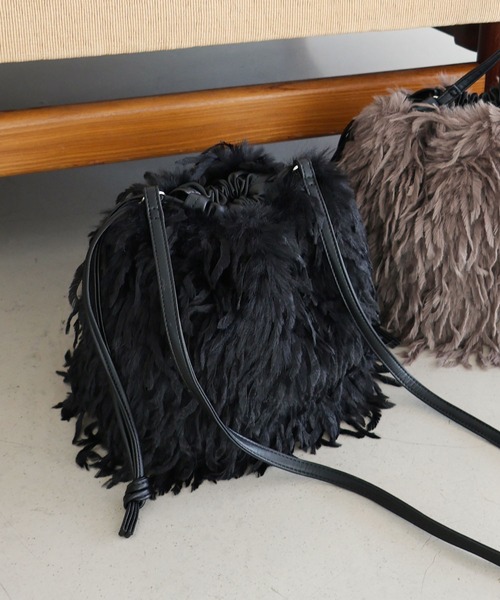 T・S・L（ティーエスエル）の「フェザーファー2way巾着ショルダーバッグ（ショルダーバッグ・レディース・アイボリー/ブラック/チャコール・FREE）」の11枚目の写真