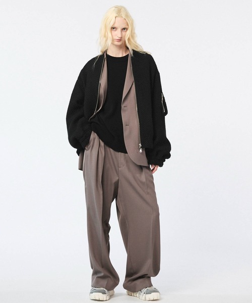 MAISON SPECIAL(メゾンスペシャル)の「《UNISEX》【Italian Dead Stock Fabric】Prime-Over MA-1 Bomber Jacket/プライムオーバーMA-1ボンバージャケット【MAISON SPECIAL/メゾンスペシャル】(MA-1・メンズ・ブラック/ダークネイビー/ベージュ/ネイビー/ブラウン/ダークブラック・2/1/0)」の11枚目の写真