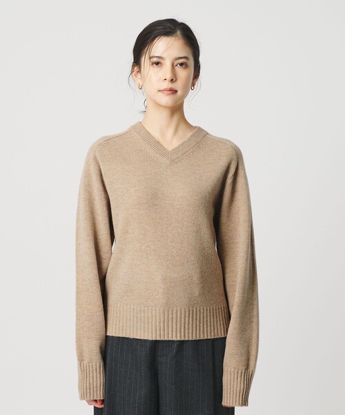 BEAUTY&YOUTH UNITED ARROWS（ビューティーアンドユースユナイテッドアローズ）の「ウールナイロンブレンド Vネックニットプルオーバー（ニット/セーター・レディース・ベージュ/ライトグレー・FREE）」の9枚目の写真