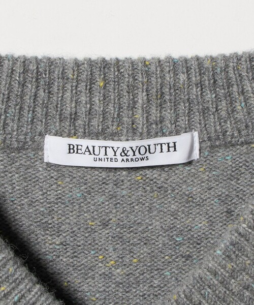 BEAUTY&YOUTH UNITED ARROWS（ビューティーアンドユースユナイテッドアローズ）の「ウールナイロンブレンド Vネックニットプルオーバー（ニット/セーター・レディース・ベージュ/ライトグレー・FREE）」の21枚目の写真