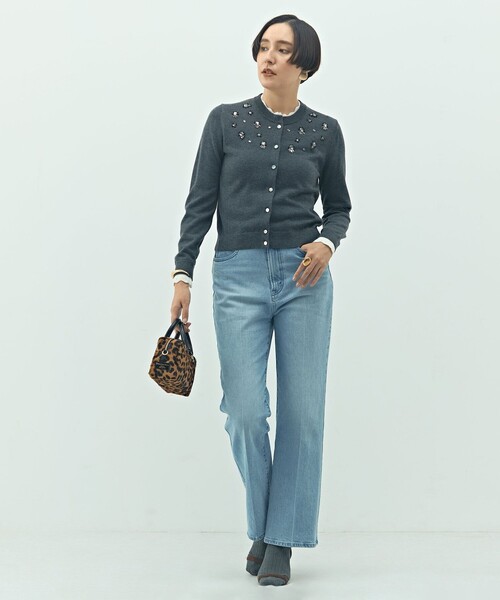 NOLLEY’S（ノーリーズ）の「《手洗い可能》ビジュー付きクルーネックカーディガン（カーディガン/ボレロ・レディース・オフホワイト/チャコールグレー・38）」の16枚目の写真