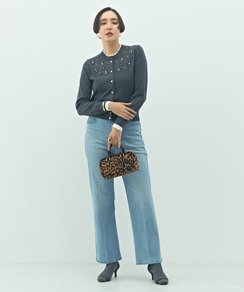 NOLLEY’S（ノーリーズ）の「《手洗い可能》ビジュー付きクルーネックカーディガン（カーディガン/ボレロ・レディース・オフホワイト/チャコールグレー・38）」の17枚目の写真