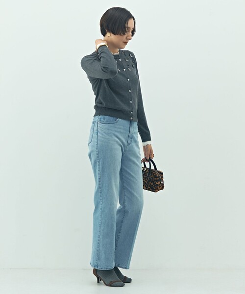 NOLLEY’S（ノーリーズ）の「《手洗い可能》ビジュー付きクルーネックカーディガン（カーディガン/ボレロ・レディース・オフホワイト/チャコールグレー・38）」の18枚目の写真