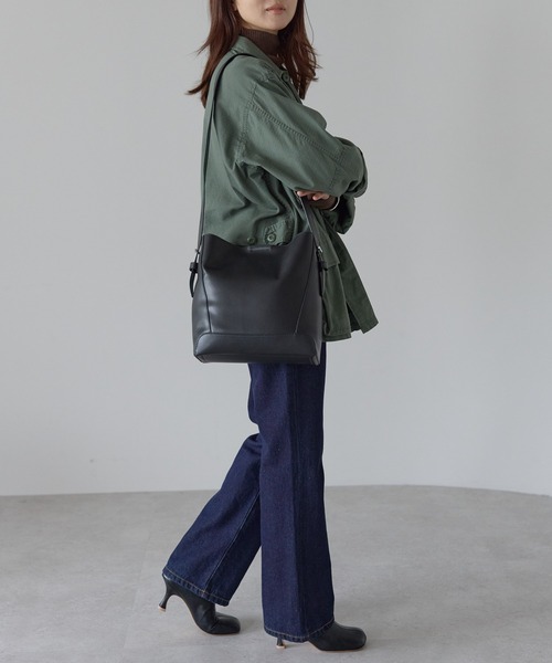 &MARKS(アンドマークス)の「C18【本革】ショルダーバッグ(ショルダーバッグ・レディース・ブラック/ブラウン/ベージュ・FREE)」の20枚目の写真
