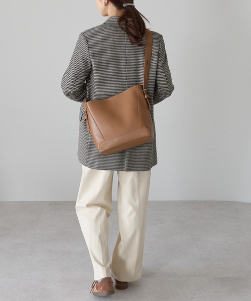 &MARKS(アンドマークス)の「C18【本革】ショルダーバッグ(ショルダーバッグ・レディース・ブラック/ブラウン/ベージュ・FREE)」の18枚目の写真