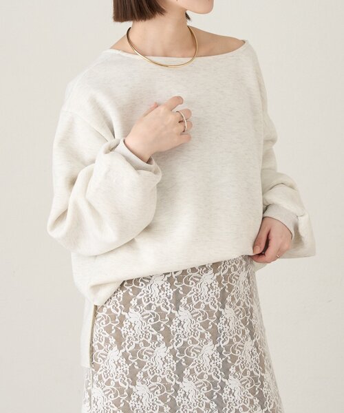 Omekashi（オメカシ）の「ルーズVネックスウェット（スウェット・レディース・アイボリー/ブラック/レッド/オフホワイト・FREE）」の3枚目の写真