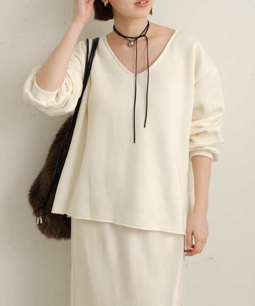 Omekashi（オメカシ）の「ルーズVネックスウェット（スウェット・レディース・アイボリー/ブラック/レッド/オフホワイト・FREE）」の8枚目の写真