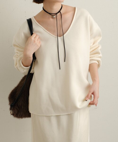 Omekashi（オメカシ）の「ルーズVネックスウェット（スウェット・レディース・アイボリー/ブラック/レッド/オフホワイト・FREE）」の11枚目の写真