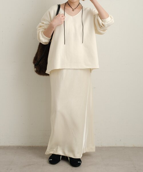 Omekashi（オメカシ）の「ルーズVネックスウェット（スウェット・レディース・アイボリー/ブラック/レッド/オフホワイト・FREE）」の15枚目の写真