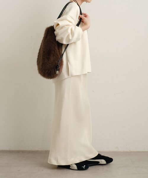 Omekashi（オメカシ）の「ルーズVネックスウェット（スウェット・レディース・アイボリー/ブラック/レッド/オフホワイト・FREE）」の18枚目の写真