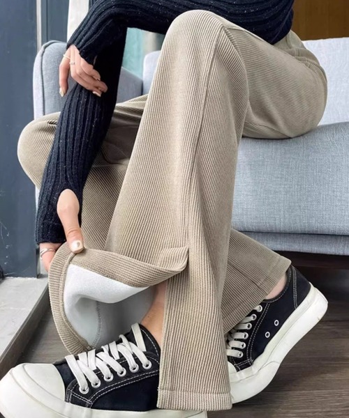 LAC-VERT(ラック・ヴェール)の「裏起毛フレアパンツ(その他パンツ・レディース・ブラック/グレー/ベージュ・MEDIUM/LARGE)」の3枚目の写真