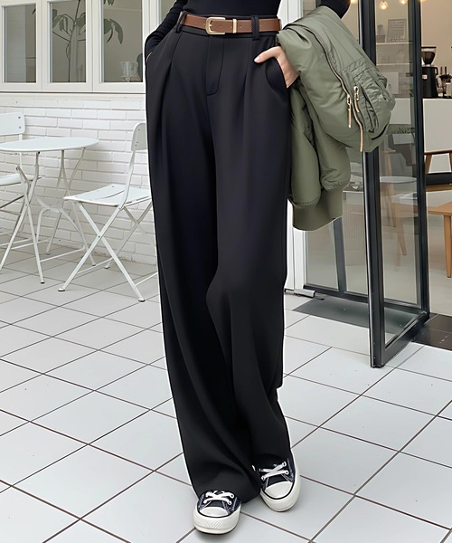 cammie（キャミー）の「タック入りワイドスラックス（スラックス・レディース・グレー/ブラック/ブラウン・F）」の2枚目の写真