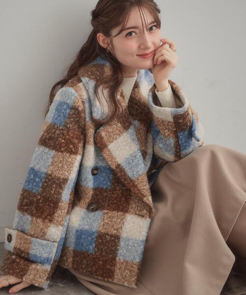 couture brooch（クチュールブローチ）の「【S-LL/無地・チェック柄】プードルボア ショートコート（ピーコート・レディース・グレー/アイボリー/ブルー系6・36/38/40/42）」の3枚目の写真