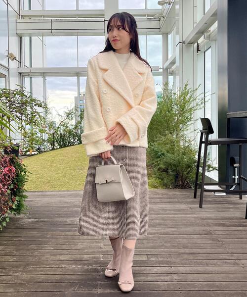 couture brooch（クチュールブローチ）の「【S-LL/無地・チェック柄】プードルボア ショートコート（ピーコート・レディース・グレー/アイボリー/ブルー系6・36/38/40/42）」の20枚目の写真