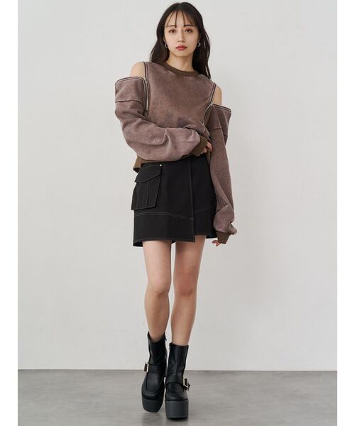 MURUA(ムルーア)の「2WAYジップスウェット(スウェット・レディース・ブラウン/ホワイト/ブラック・FREE)」の8枚目の写真