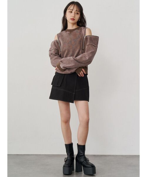 MURUA(ムルーア)の「2WAYジップスウェット(スウェット・レディース・ブラウン/ホワイト/ブラック・FREE)」の9枚目の写真