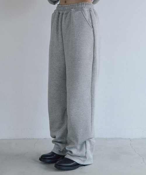 5OML(オーオーエムエル)の「レタリングホットフィックススウェットパンツメランジグレー(スウェットパンツ・レディース・グレー・FREE)」の2枚目の写真