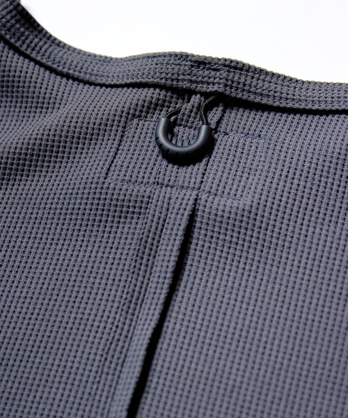 VIRGOwearworks（ヴァルゴウェアワークス）の「THERMAL SLEEVELESS MOTION TOP（Tシャツ/カットソー・メンズ・ライトグレー/ブラック/チャコールグレー・2/3/4）」の14枚目の写真