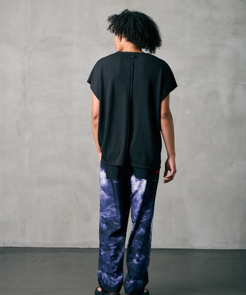 VIRGOwearworks（ヴァルゴウェアワークス）の「THERMAL SLEEVELESS MOTION TOP（Tシャツ/カットソー・メンズ・ライトグレー/ブラック/チャコールグレー・2/3/4）」の19枚目の写真