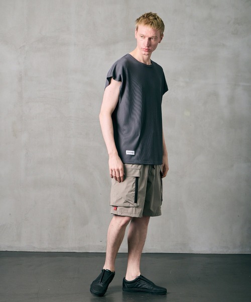 VIRGOwearworks（ヴァルゴウェアワークス）の「THERMAL SLEEVELESS MOTION TOP（Tシャツ/カットソー・メンズ・ライトグレー/ブラック/チャコールグレー・2/3/4）」の21枚目の写真
