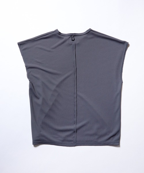 VIRGOwearworks（ヴァルゴウェアワークス）の「THERMAL SLEEVELESS MOTION TOP（Tシャツ/カットソー・メンズ・ライトグレー/ブラック/チャコールグレー・2/3/4）」の6枚目の写真