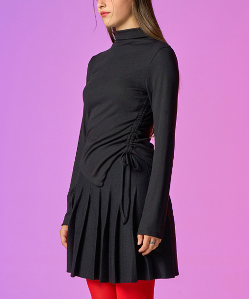 KOLEAT（コレット）の「ウィメンズ ロングウエストシェアリングリボンインナーニットタートルネック [ブラック]（Tシャツ/カットソー・レディース・その他・FREE）」の3枚目の写真