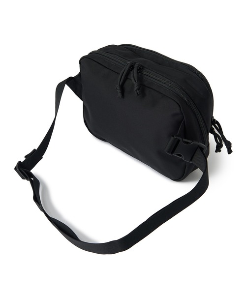 MEN'S BIGI(メンズビギ)の「BRIEFING/ブリーフィング BS BOX SHOULDER S AG ショルダーバッグ(ボディバッグ/ウエストポーチ・メンズ・ブラック・FREE)」の2枚目の写真