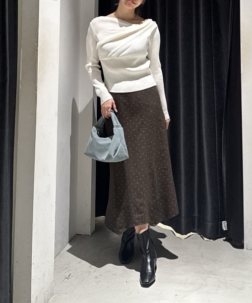 AZUL by moussy（アズールバイマウジー）の「【身長/骨格別着用画像あり】ドット柄ハンカチーフヘムスカート　トレンド　デザインスカート　ロングスカート　フレアスカート　秋服　冬服　後ろウエストゴム（スカート・レディース・ブラウン系その他・MEDIUM/SMALL）」の14枚目の写真