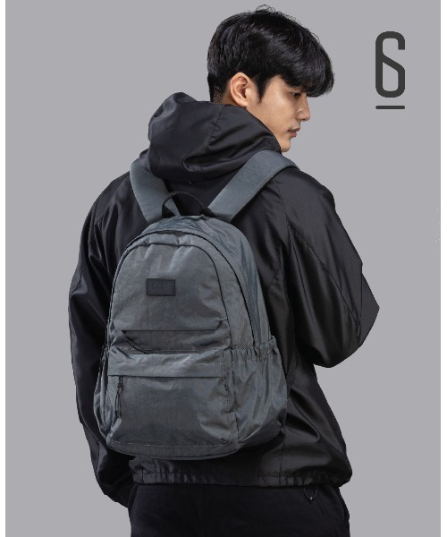 emonique（エモニーク）の「UNION6 バックパックD3 Backpack（バックパック/リュック・メンズ・グレー/ブラック・FREE）」の2枚目の写真