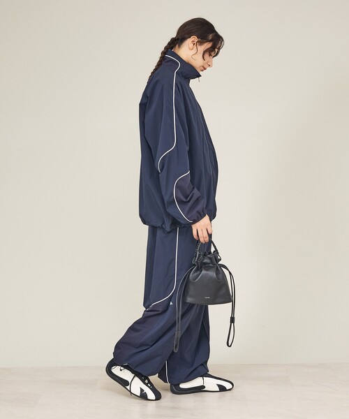 YArKA（ヤーカ）の「【YArKA/ヤーカ】flat braided handle drawstring shoulder bag [bdbd6] / フラット編ハンドル巾着バッグ/ Y2508ARB75（ショルダーバッグ・メンズ・ブラック・フリー）」の10枚目の写真
