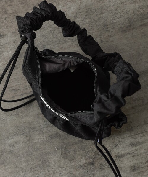 OUTDOOR PRODUCTS(アウトドアプロダクツ)の「【OUTDOOR PRODUCTS / アウトドアプロダクツ】2WAY Egg Shoulder Bag/ショルダー/ユニセックス【WEB限定】(ショルダーバッグ・メンズ・ブラック/ベージュ/グレー/ピンク・フリー)」の18枚目の写真