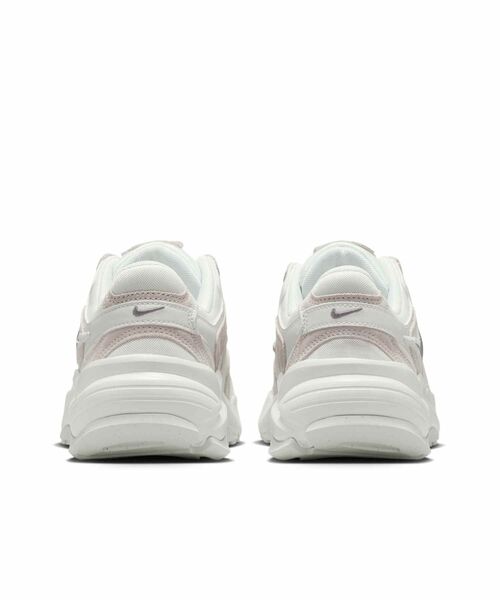 NIKE(ナイキ)の「ナイキ AL8 ウィメンズシューズ / Nike AL8 Women's Shoes IB3952-101 Summit White(スニーカー・レディース・アイボリー・23/23.5/24/24.5/25/25.5/22/22.5/26)」の4枚目の写真