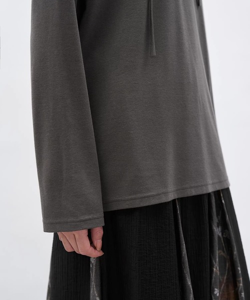 EIGHTHMONTH(エイスマンス)の「フリルライントップス EM25a173【EIGHTHMONTH】(Tシャツ/カットソー・レディース・アイボリー/ダークグレー・S/M)」の6枚目の写真
