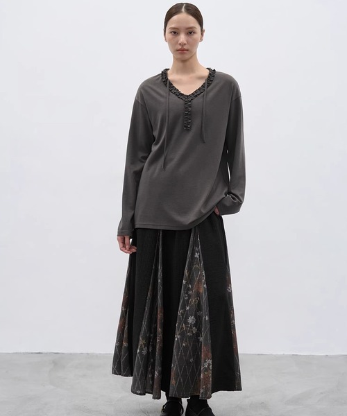 EIGHTHMONTH(エイスマンス)の「フリルライントップス EM25a173【EIGHTHMONTH】(Tシャツ/カットソー・レディース・アイボリー/ダークグレー・S/M)」の7枚目の写真