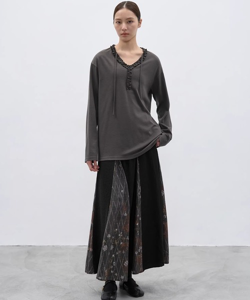 EIGHTHMONTH(エイスマンス)の「フリルライントップス EM25a173【EIGHTHMONTH】(Tシャツ/カットソー・レディース・アイボリー/ダークグレー・S/M)」の9枚目の写真