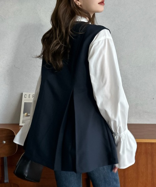 Eclat one(エクラワン)の「【Eclat one】Vネック フレアシルエット ベスト(ベスト・レディース・ネイビー/グレー/ブラック・S/M)」の5枚目の写真