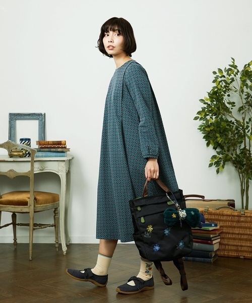 Jocomomola(ホコモモラ)の「Armadura de flores ジャカードワンピース(ワンピース・レディース・ネイビー/マスタード・40)」の13枚目の写真