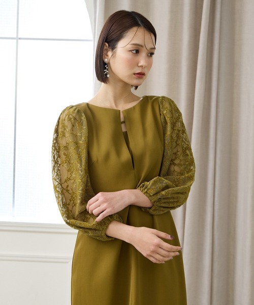 AIMER(エメ)の「モール刺繍ボリュームスリーブキーネックワンピース 結婚式 お呼ばれ ドレス 20代 30代(ドレス・レディース・ブラウン/マスタード/チャコールグレー・MEDIUM)」の9枚目の写真