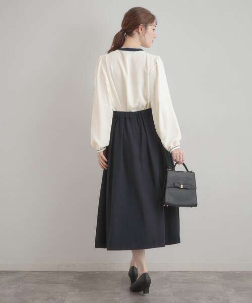 couture brooch（クチュールブローチ）の「【洗える・ハレの日・通勤】配色 細リボンタイ ブラウス（シャツ/ブラウス・レディース・ホワイト系7/ライトグレー系4/ベージュ系4・40/38/42/36）」の6枚目の写真