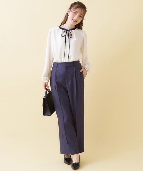 couture brooch（クチュールブローチ）の「【洗える・ハレの日・通勤】配色 細リボンタイ ブラウス（シャツ/ブラウス・レディース・ホワイト系7/ライトグレー系4/ベージュ系4・40/38/42/36）」の11枚目の写真