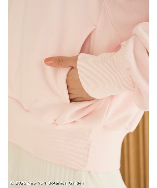 SNIDEL（スナイデル）の「NYBG エンブロイダリーフーディー（パーカー・レディース・ライトピンク/ホワイト/グレー・F）」の14枚目の写真