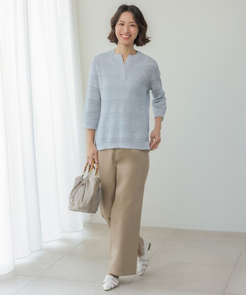 J.PRESS(ジェイプレス)の「CROCHET LIKE PATTERN スキッパー ニット(ニット/セーター・レディース・ベージュ系/ブルー系・F)」の4枚目の写真