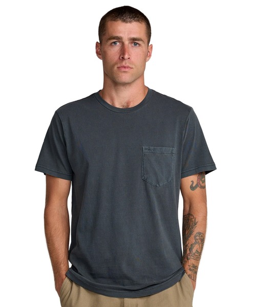 RVCA(ルーカ)の「RVCA メンズ PTC 2 PIGMENT SS Tシャツ 【2026年春夏モデル】(Tシャツ/カットソー・メンズ・ベージュ/ブラック系その他/ブルー系その他・SMALL/MEDIUM/LARGE/X-LARGE)」の2枚目の写真