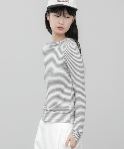 HEILIS(ヘイリス)の「スムースボーダーコンパクトロンT / コンパクト シンプル カジュアル フェミニン アイボリー ブラウン ブルー オフホワイト 白 黒 青 春服 夏服 秋服 長袖 トップス ノームコア シティガール 韓国 インナー ロンT レイヤード(Tシャツ/カットソー・レディース・ブルー/アイボリー/ブラウン・FREE)」の12枚目の写真