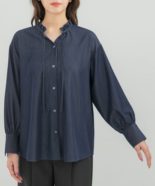 WEB限定』フリルネックデニムブラウス（シャツ/ブラウス）｜URBAN